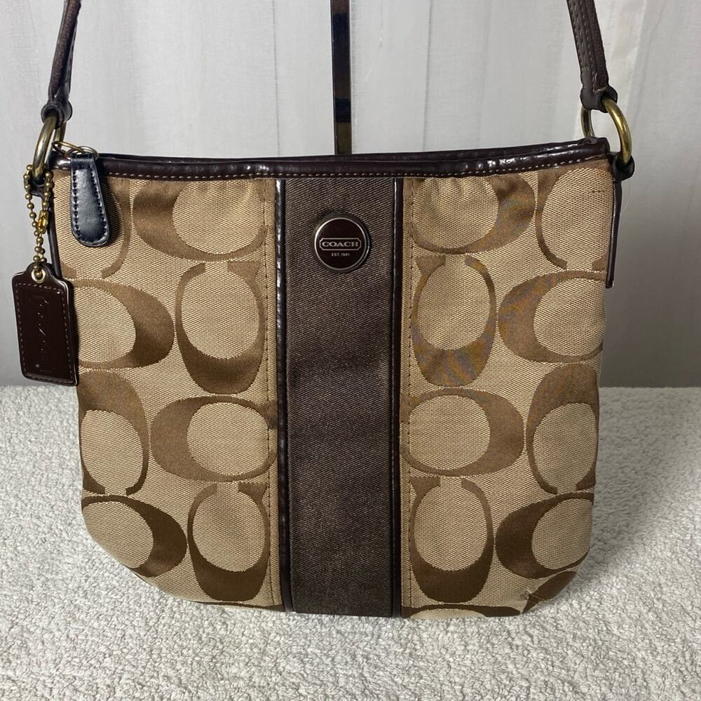 GUC Coach Chocolate Heritage Stripe File Bag